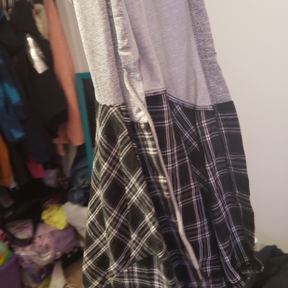 Womens flannel - Picture 2 of 2